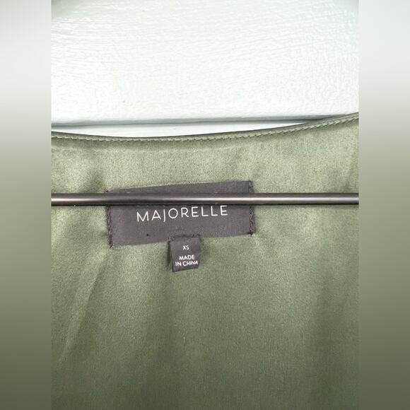 MAJORELLE revolve Etta Mini Dress Autumn Green Satin wedding puff sleeve fall - Picture 5 of 12